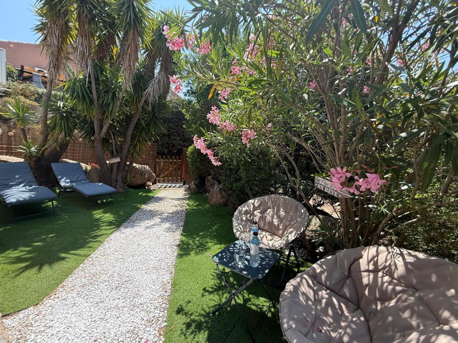 Hébergement de vacances De Charme A 300 M De La De Santa Giulia *